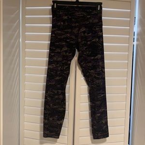 LULULEMON Align 7/8’s